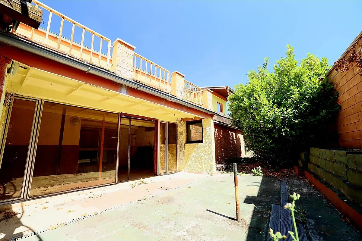 Prodej komerční nemovitosti 230 m²